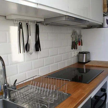 Charming Studio Near Republique * Paris